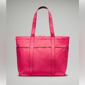 NWT Lululemon Daily Multi-Pocket Tote Glaze Pink/Ancient Copper Pipping One Size